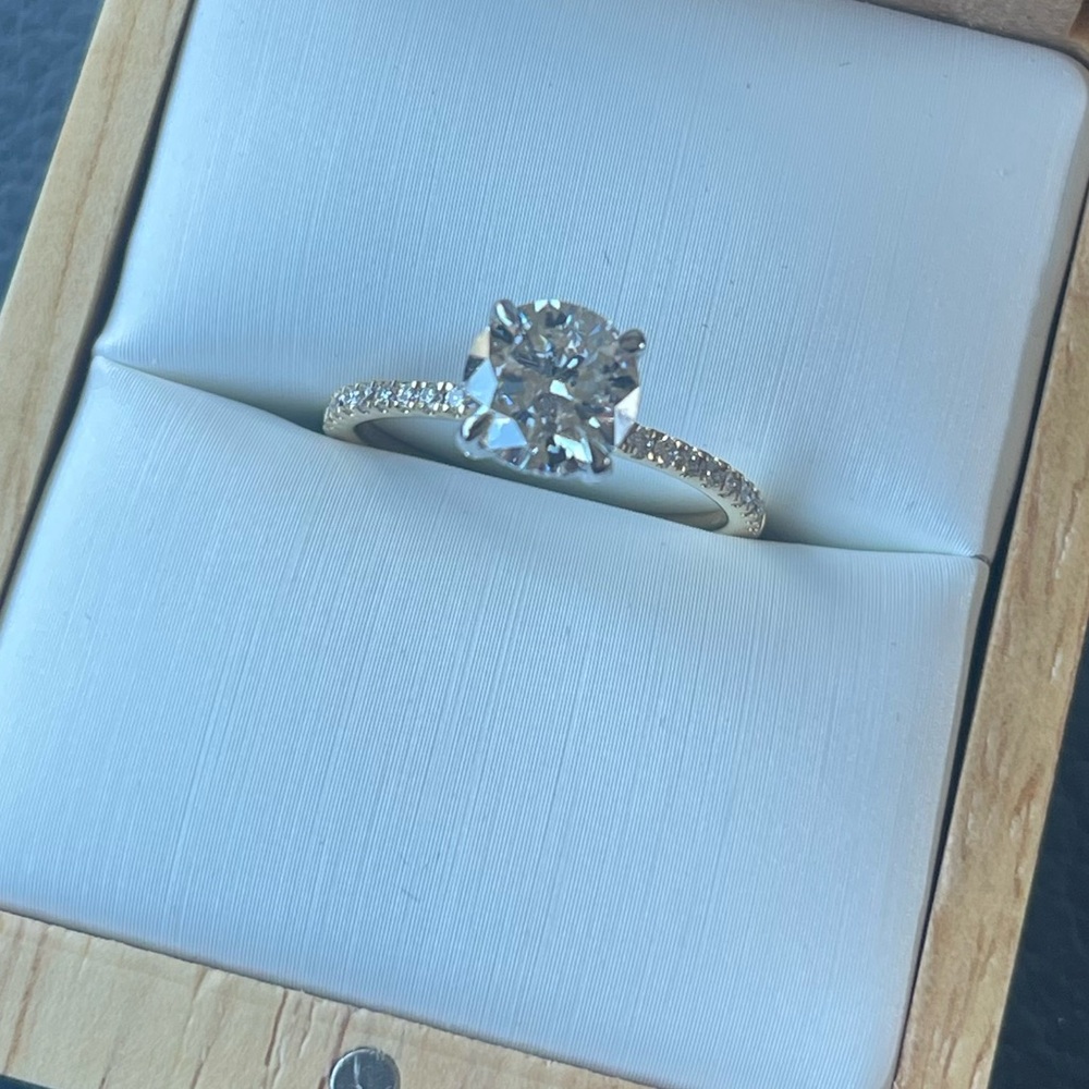 Lab Grown Diamond Ring - Picture 2 of 3